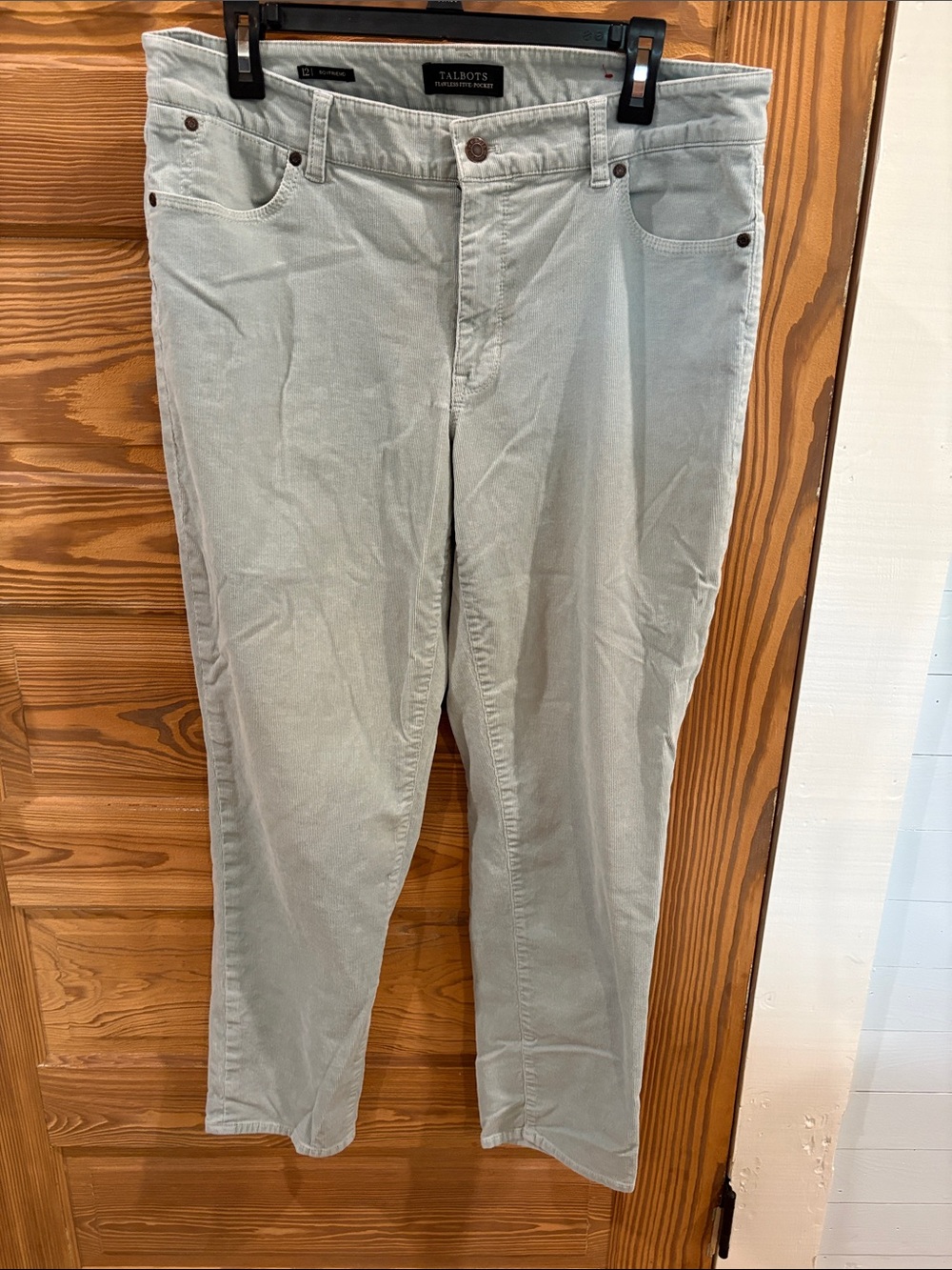 Talbots Boyfriend Jeans in cool light blue/ gray